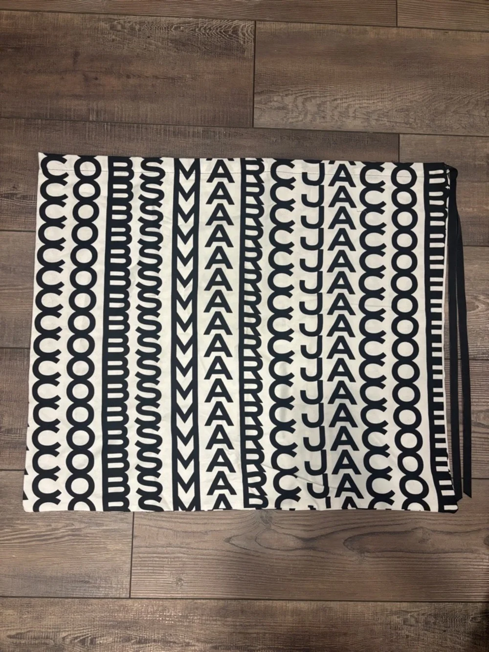 Marc Jacobs Large Dust Bag - Picture 4 of 4